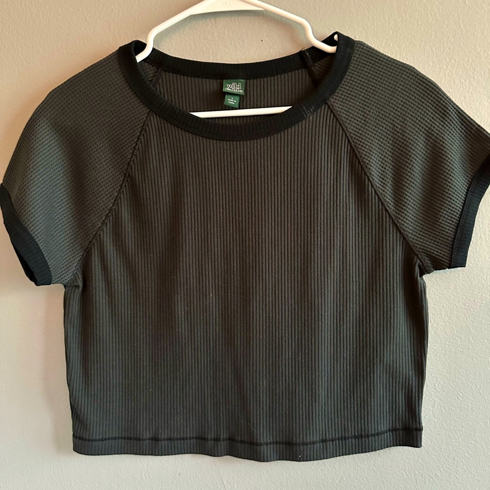 Dark grey and black cropped shirt